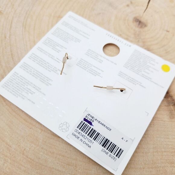 Brand New Forever 21 Gold Snowflake Rhinestone Earrings - Picture 6 of 7